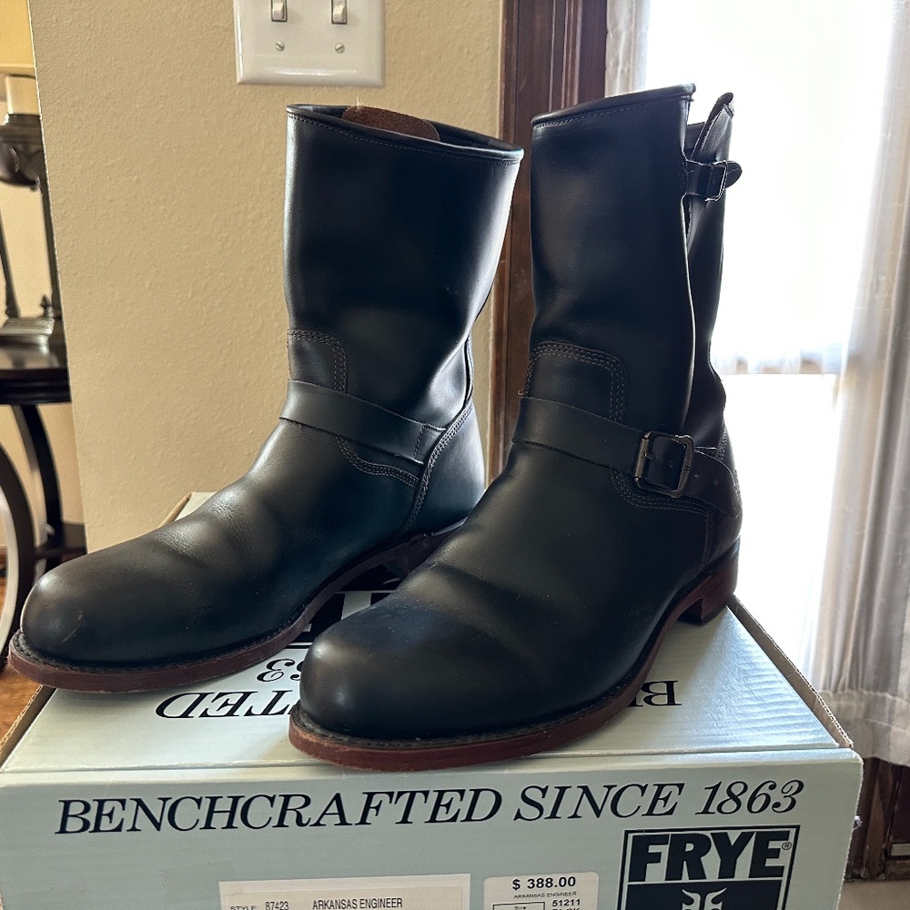 Mens' Frye Engineer Boots, size 12M